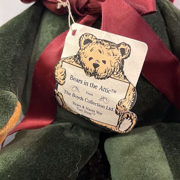 Boyd VTG  Plush Holiday Musical Frog Plays We Wish You A Merry Christmas - Picture 2 of 9